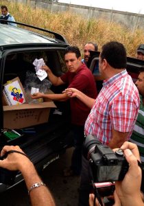 hallan urnas electorales