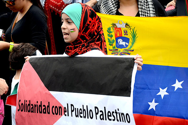 Comunidad palestina en Valencia marchó en rechazo de genocidio contra la Franja de Gaza 