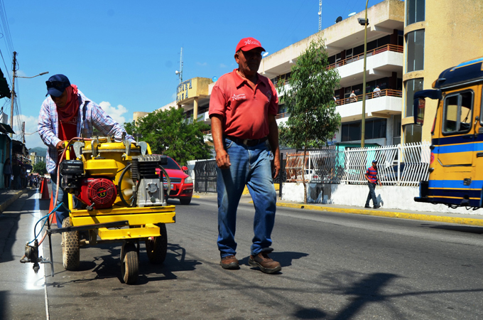  Alcaldía de Guacara continúa rehabilitación de vías del municipio