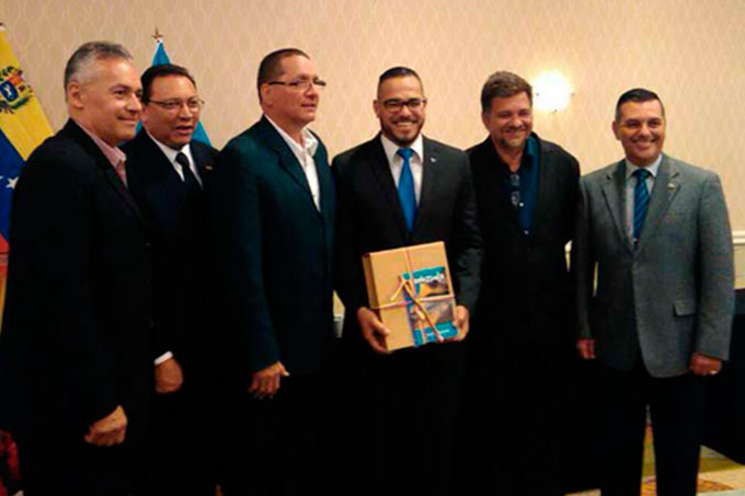 Venezuela y Aruba formalizan la creación de una cámara binacional para acuerdos comerciales