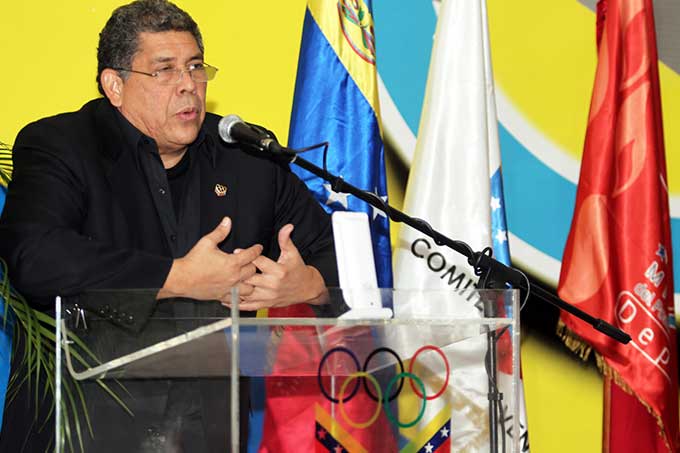 Presidente del Comité Olímpico atletas