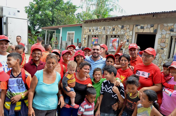 Entregadas más de 3 mil 800 cajas CLAP a familias guacareñas 