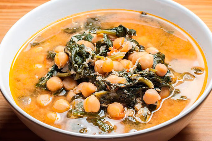 sopa de garbanzos