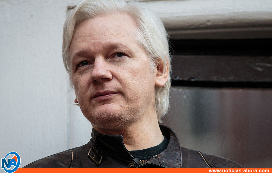 cargos federales Julian Assange