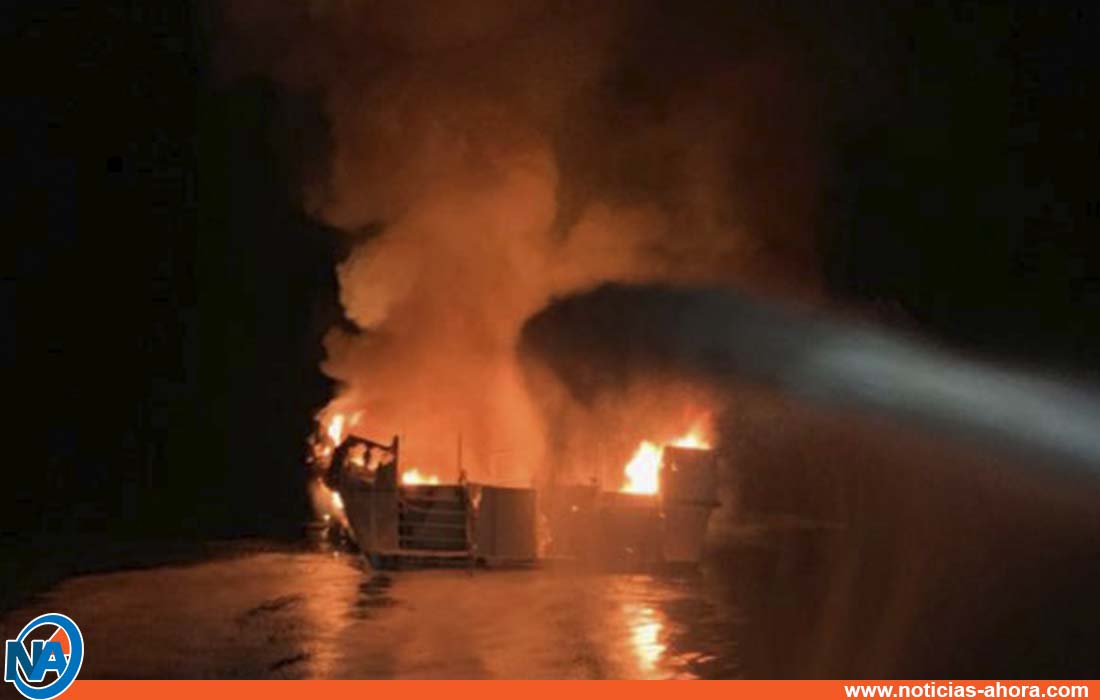 Incendio en un barco en Costas de California - Noticias Ahora