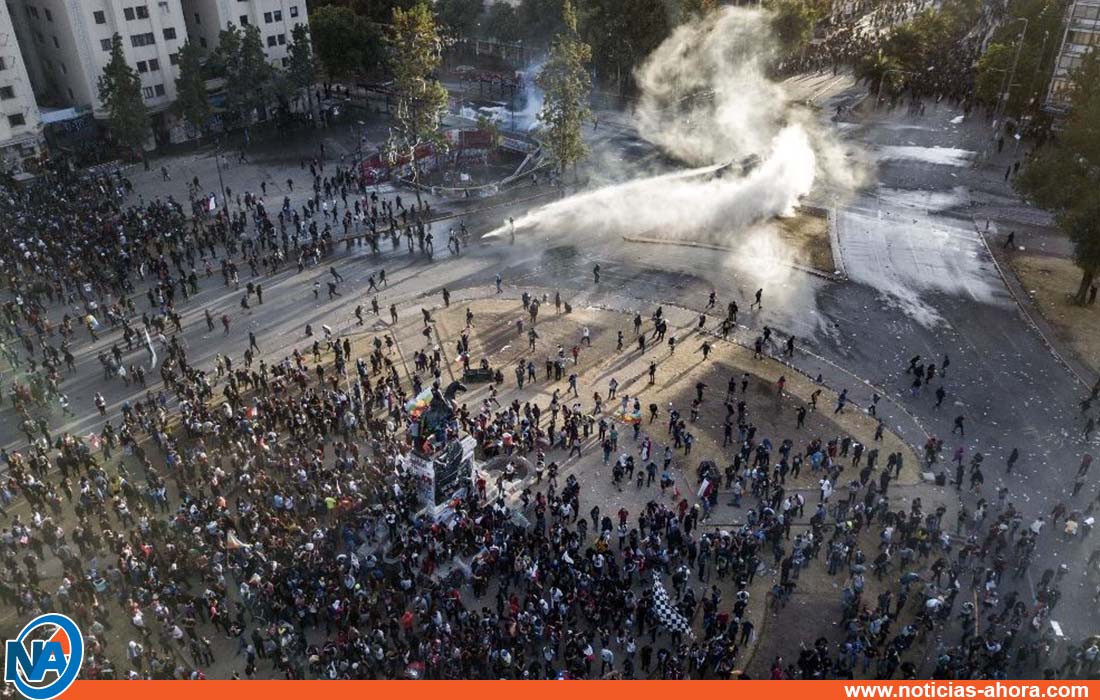 policías manifestantes protestas chile - Noticias Ahora