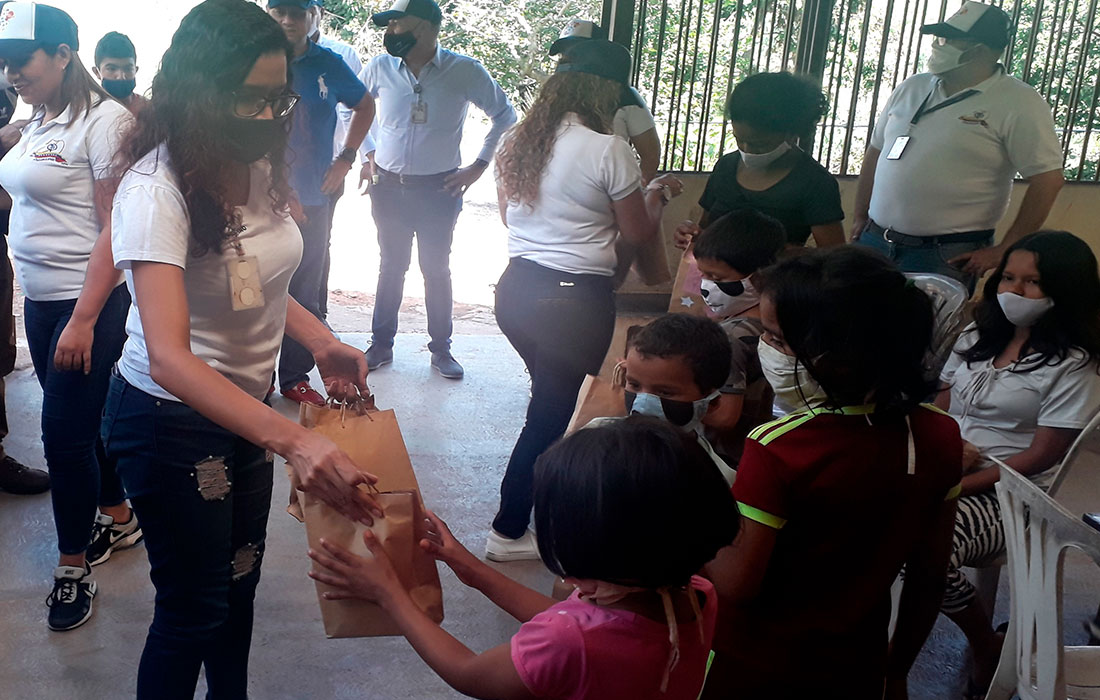 entrega de cotillones 2