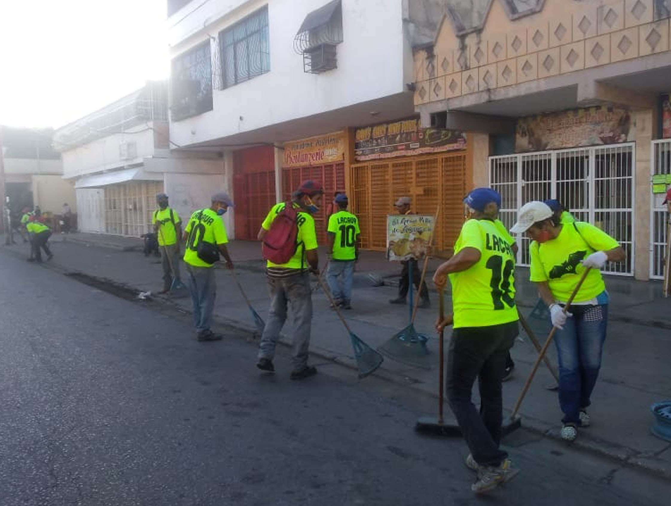 desmalezado en Carlos Arvelo