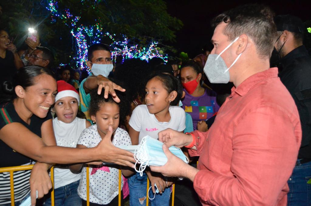 Navidad en la Plaza Bolívar de Miguel Peña - NA