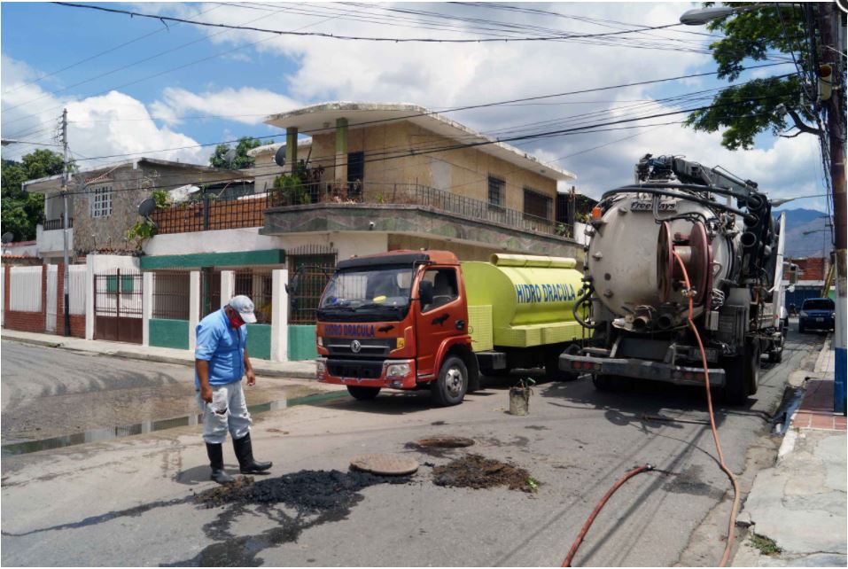 reparación de tubería de aguas en Samanes Triunfo - NA