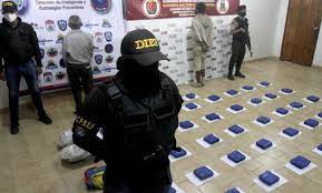 incautaron 41 panelas de droga