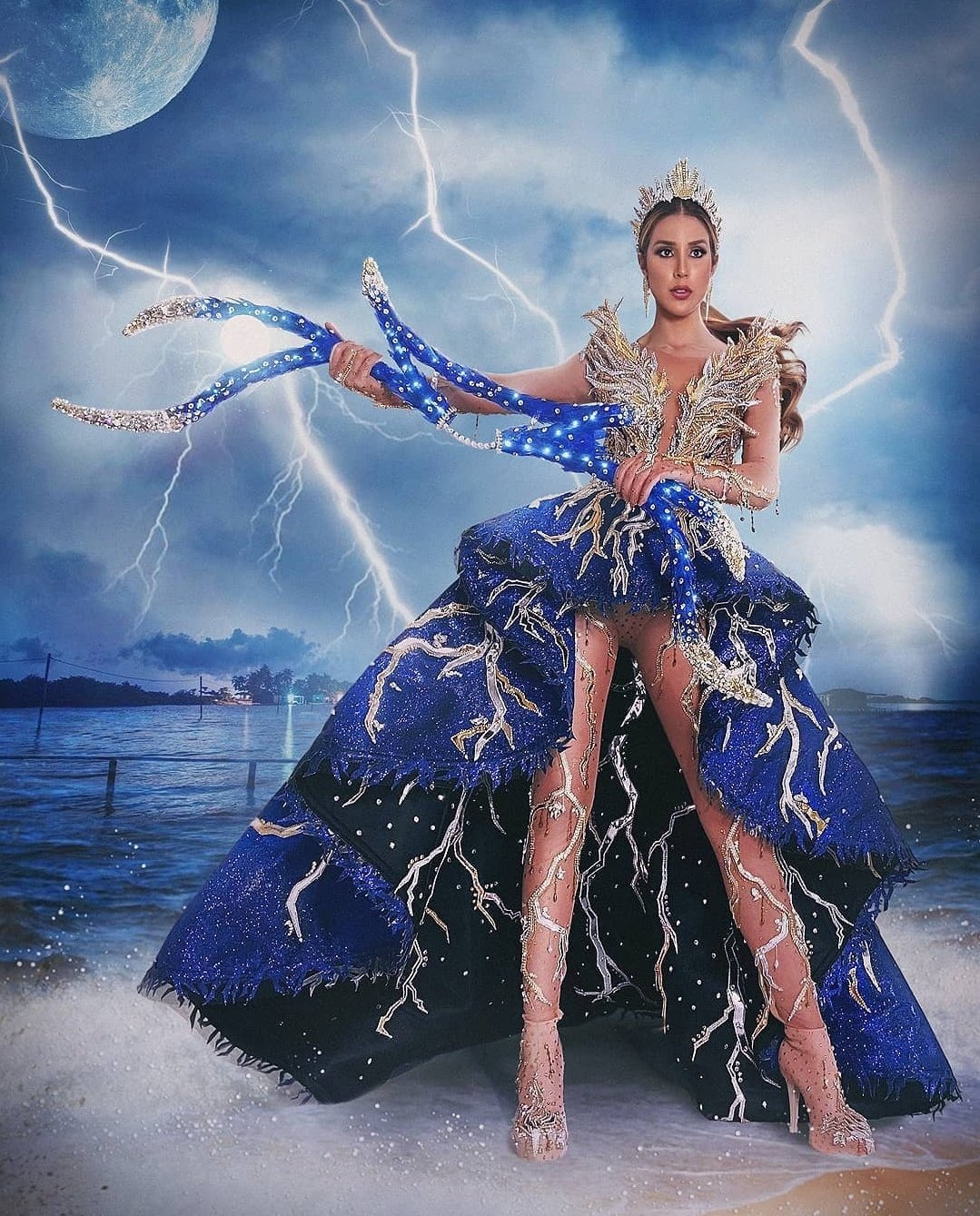 "Diosa de Ologá" traje típico de Miss Venezuela