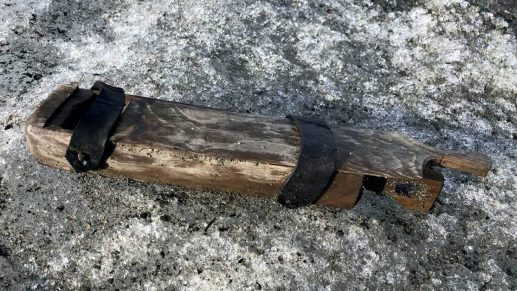 La caja de madera encontrada en el paso montañoso de Lendbreen, Noruega