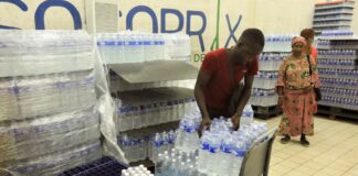 Consumo de agua embotellada peligro para la salud