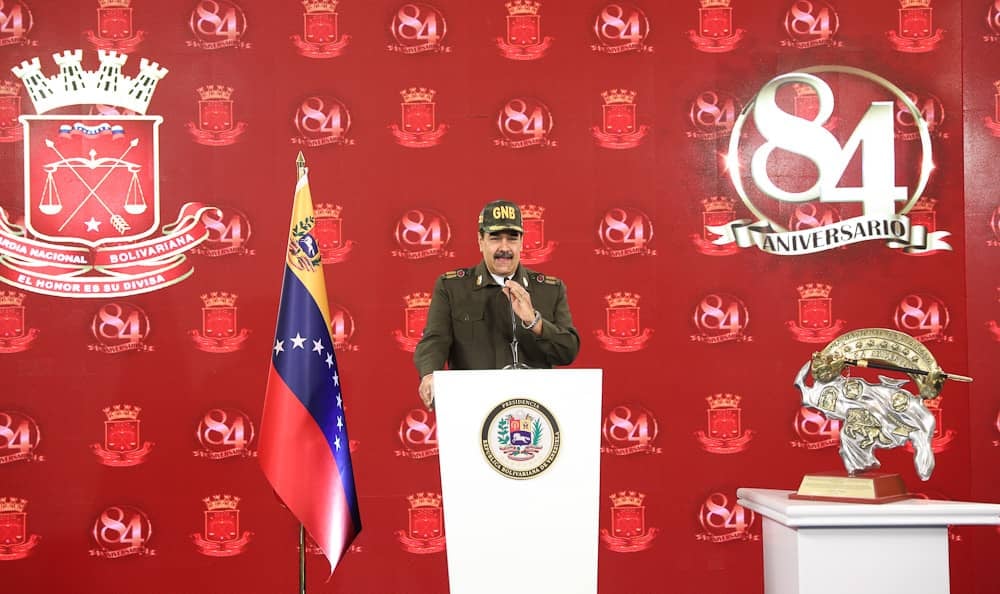 Armas de la GNB contra el pueblo venezolano - 1