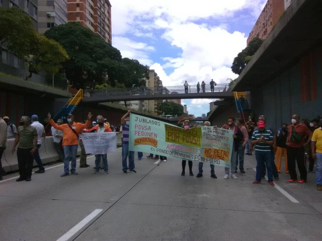 Jubilados de PDVSA protestan