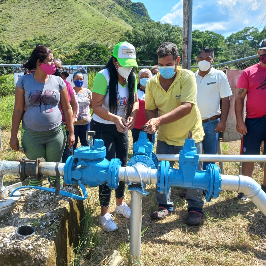 Fairuth Ortega reaperturó bomba de agua (1)