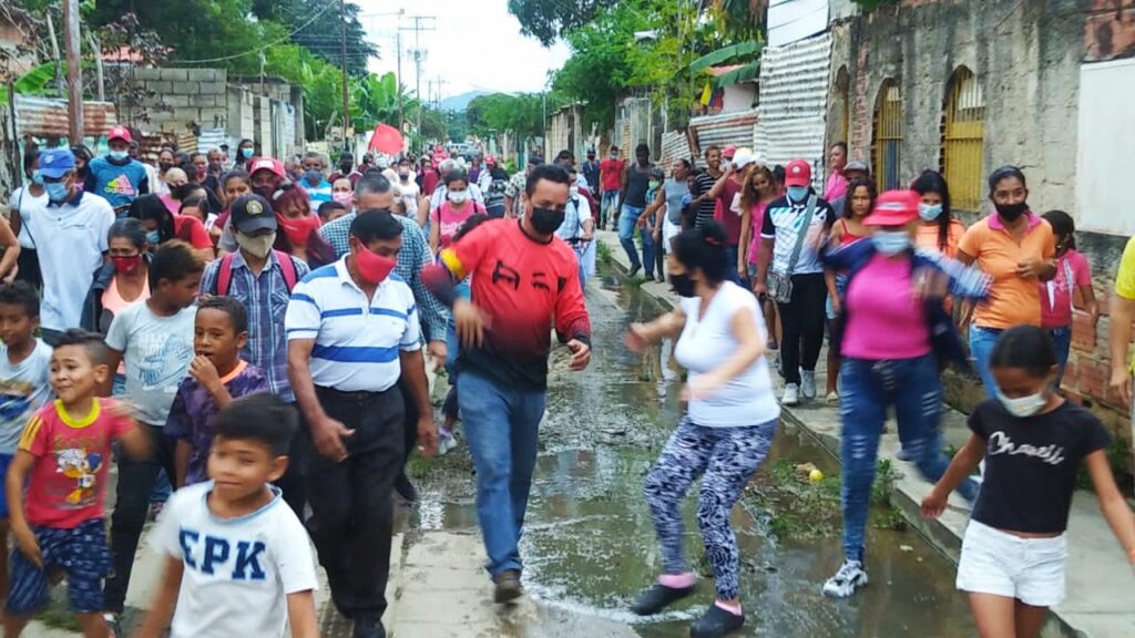 Miguel Flores precandidato
