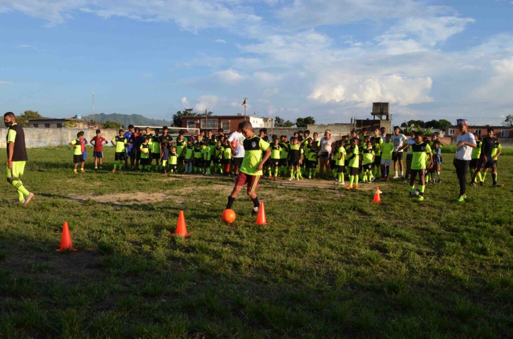 escuela de fútbol en Santa Eduviges