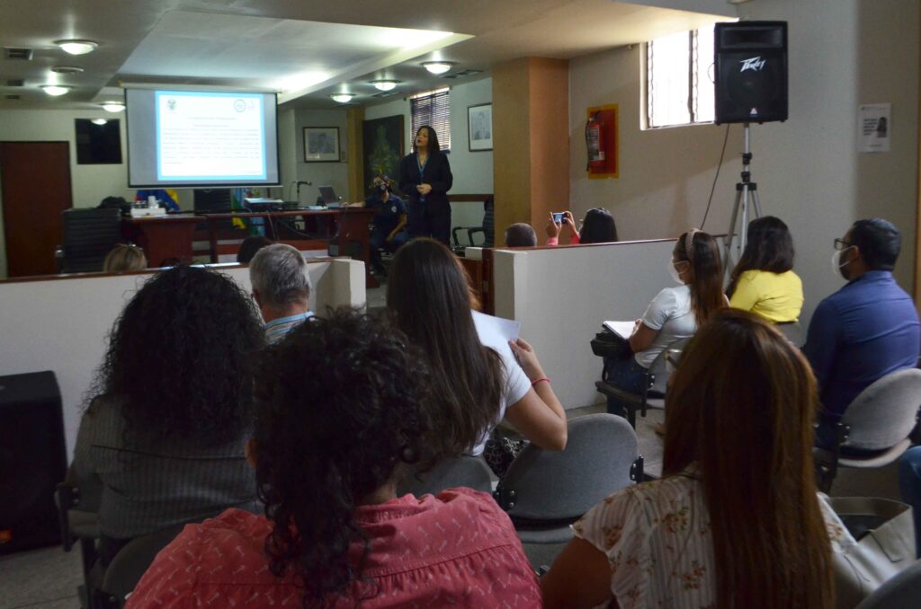 Contraloría de Naguanagua dictó taller de formación 