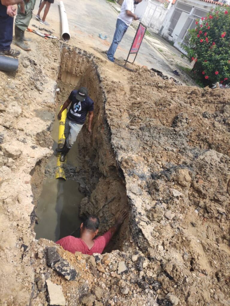 aguas negras en Las Quintas de Naguanagua