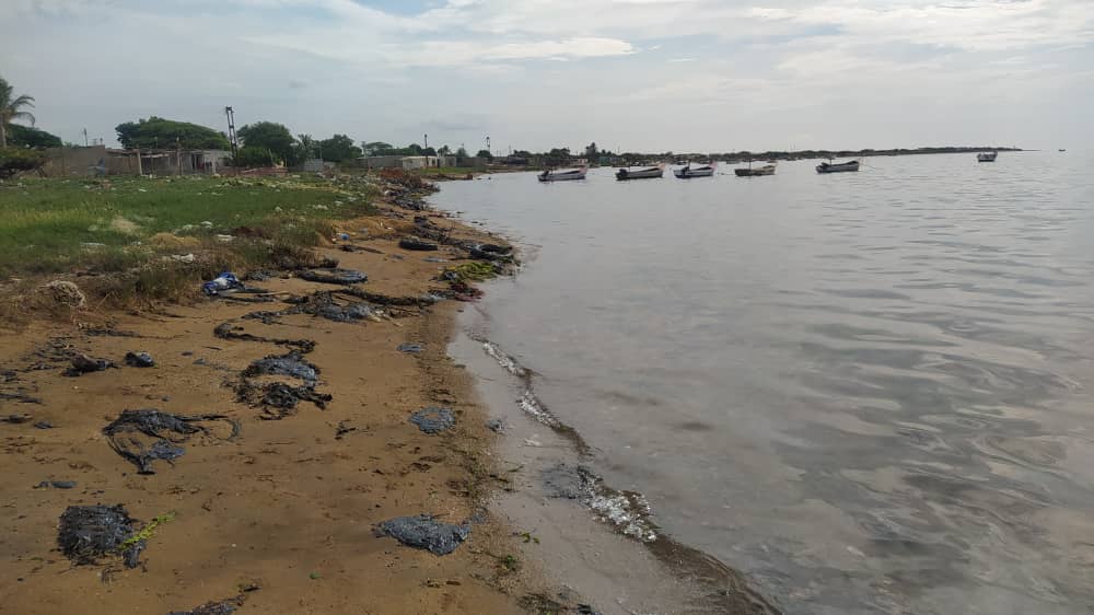 Derrames de petróleo en Punta cardón