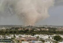 Tornado azota al suroeste de Florida- NA