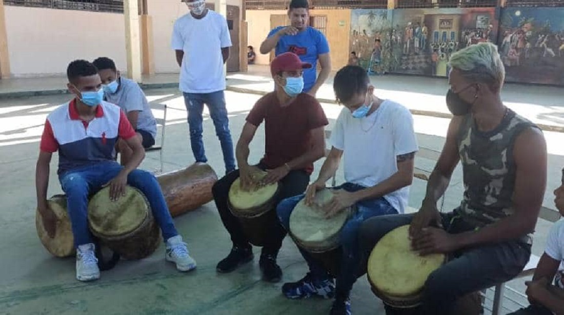taller de percusión afrovenezolana en Tarapío - taller de percusión afrovenezolana en Tarapío