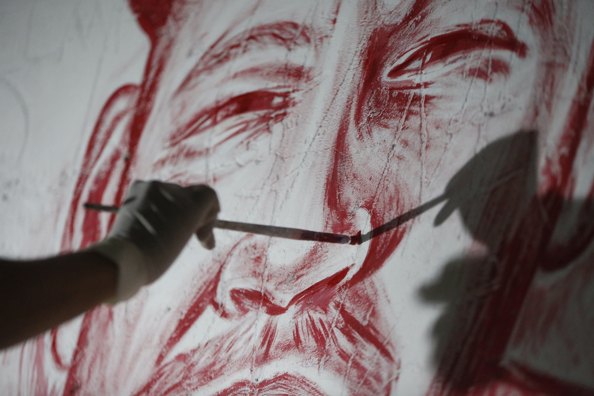 mural de Residente con sangre