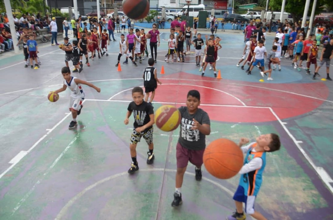 clínica de baloncesto - clínica de baloncesto