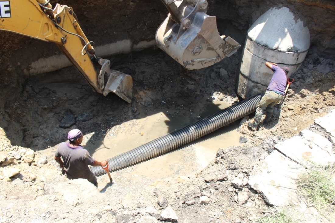 Sustitución de tubería de aguas servidas