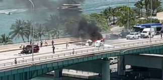 Cae avioneta en puente de Miami - Noticias Ahora