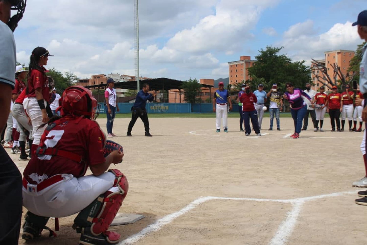 triangular de sóftbol femenino