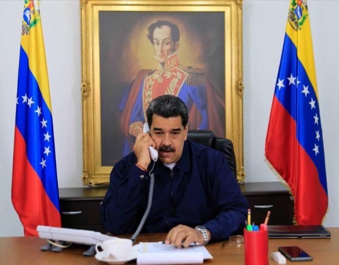 Maduro y Petro sostienen conversación