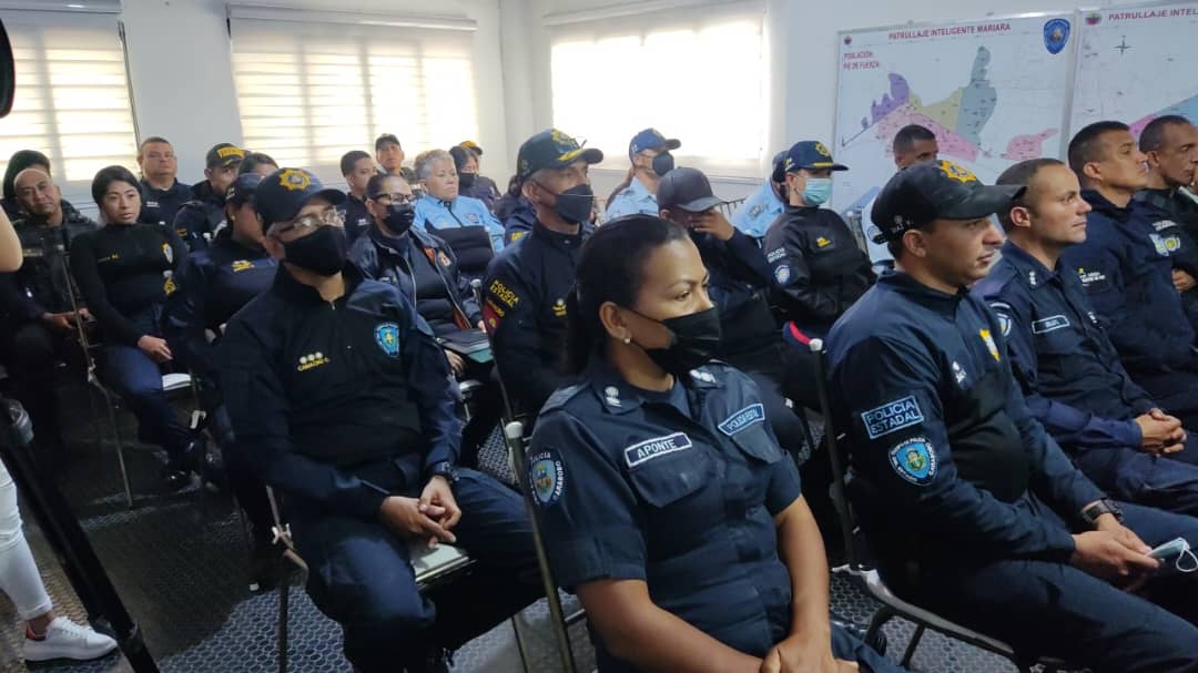 charla DDHH a PoliCarabobo