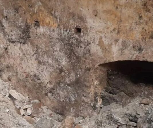 investigación arqueológica en murallas de La Guaira
