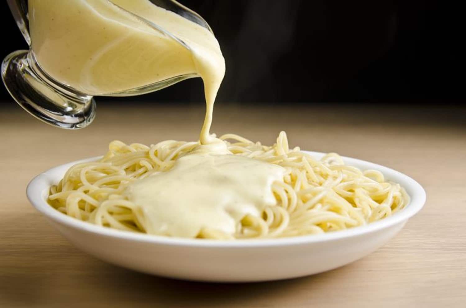 espagueti a la crema de queso